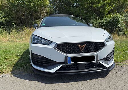 Cupra Leon DSG VZ CUP*PANO*Beats*NAVI*SHZ*KESSY