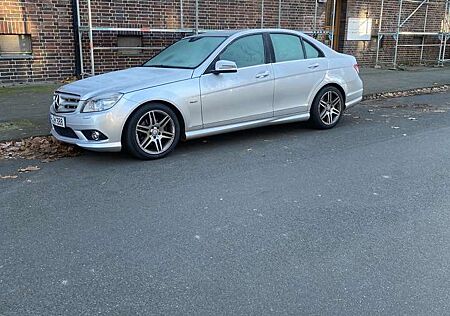 Mercedes-Benz C 200 CGI Automatik BlueEFFICIENCY Avantgarde