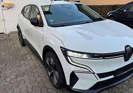 Renault Megane E-Tech EV40 130hp boost charge Equilibre