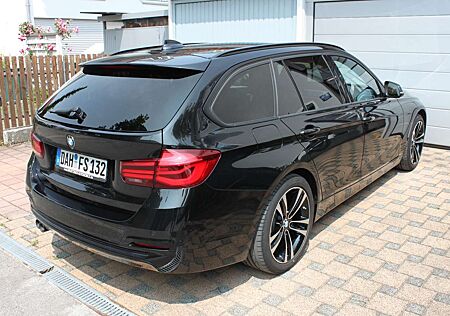BMW 320d 320 Touring Aut. Sport Line