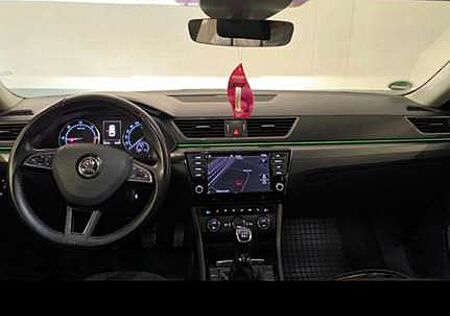 Skoda Superb Combi 2.0 TDI Active