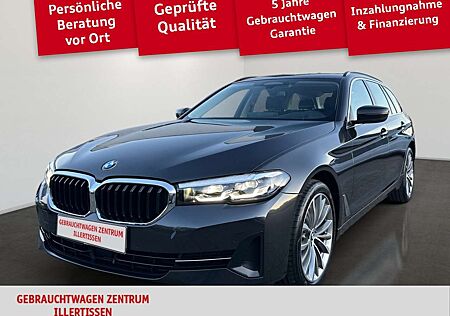 BMW 520 d xDrive Touring *AHK*HEAD-UP*LED*KAMERA*