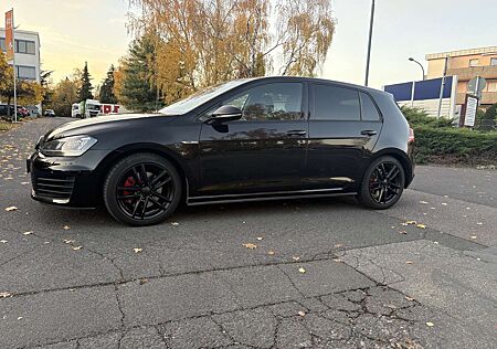 VW Golf Volkswagen GTD
