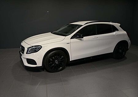 Mercedes-Benz GLA 200 AMG/NAVI/LED/SHZ/NIGHT/BUSINESS/TEMPOMAT