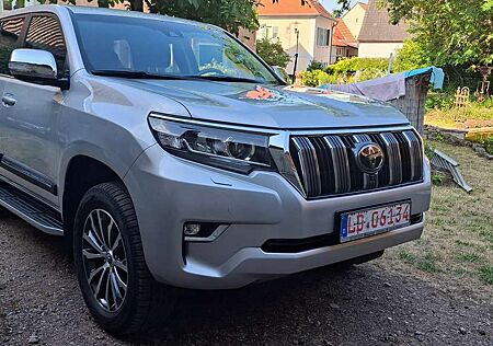 Toyota Land Cruiser 2.8 D-4D AUTOM. TEC 1.HAND! *21 000 KM* NEUWERTIG