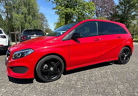Mercedes-Benz B 180 AMG Line/NightPaket/Automatik/Panoramadach/Xenon