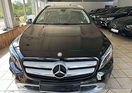 Mercedes-Benz GLA 200 Avantgarde Benziner Automatik Euro 6 AHK
