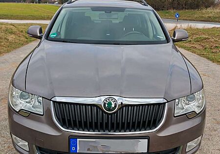 Skoda Superb Combi 1.8 TSI FAMILY