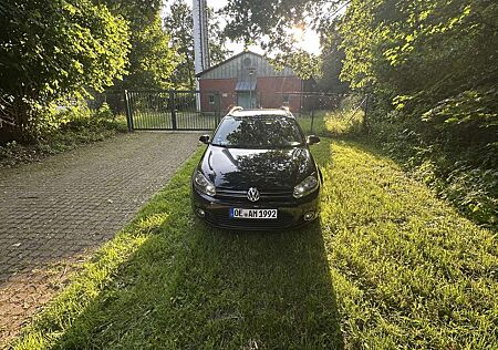 VW Golf Volkswagen 1.6 TDI DPF BlueMotion Technology Style