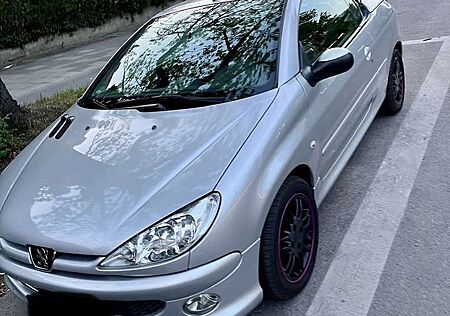 Peugeot 206 CC 110 Platinum