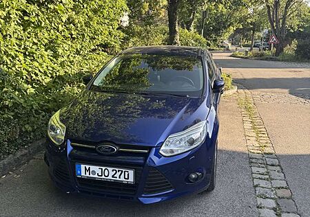 Ford Focus 1.0 EcoBoost Start-Stopp-System Champions Edition