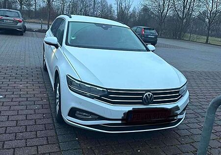 VW Passat Volkswagen 2.0 TDI SCR Elegance