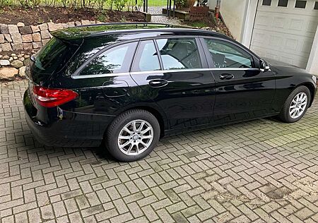 Mercedes-Benz C 220 (BlueTEC) d T Exclusive