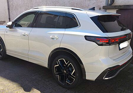 VW Tiguan Volkswagen 1.5 eTSI 110 kW R-Line