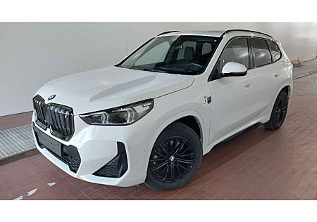 BMW iX1 30xDr. M-PAKET+PANO+HUD+ACC+LED+LHZ+HIFI+AHK
