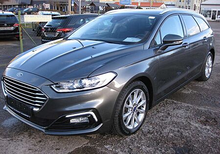 Ford Mondeo Turnier**adaptives Fahrwerk**