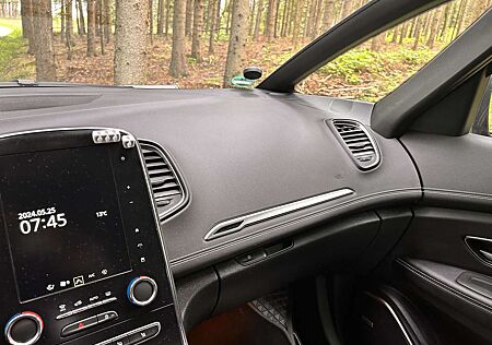Renault Scenic TCe 160 GPF EDC BLACK EDITION