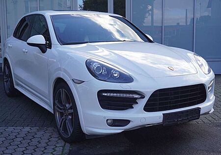 Porsche Cayenne GTS Sport-Design/Pano/AHK/21" Turbo Rad