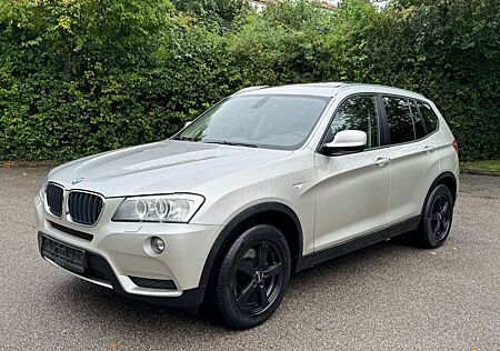 BMW X3 xDrive20d Navi Panorama Bi-Xenon Leader