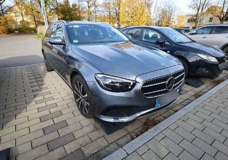 Mercedes-Benz E 300 de ALLRAD AHK*Memory*360*Distro*LED*DAB*18