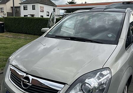 Opel Zafira 2.2 Automatik