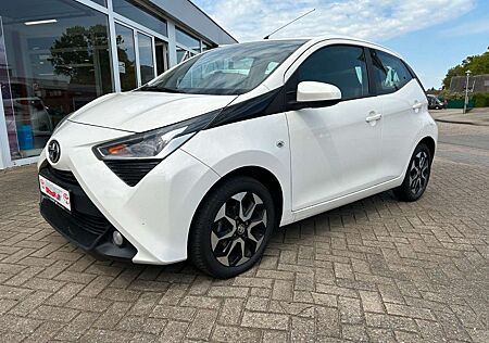 Toyota Aygo x-play club