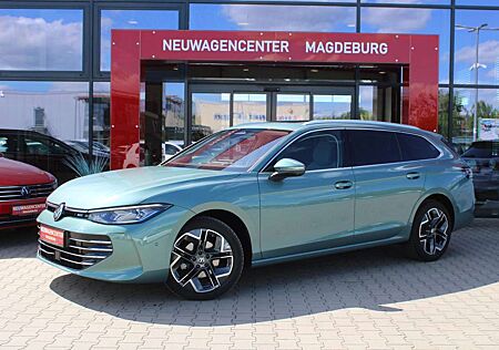 VW Passat Variant Volkswagen Passat 2.0TDI Elegance*MATRIX*STD.HZG*PANO*AHK*HuD