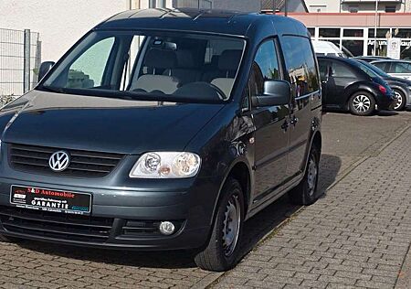 VW Caddy Volkswagen Life Team