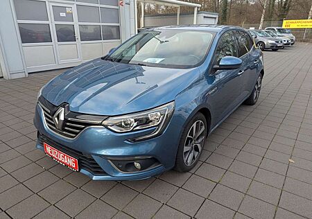 Renault Megane **BOSE+MASSAGE+KEYLESS+DAB**