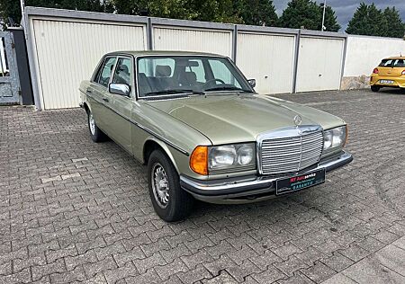 Mercedes-Benz 280 /W123/148TKM/H Zulassung/EL Fenster/AHK