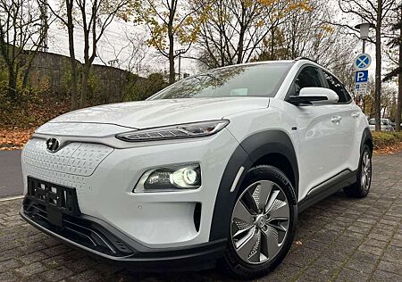 Hyundai Kona Premium Elektro 64kWh SOH 100%|Wärmep.|11KW