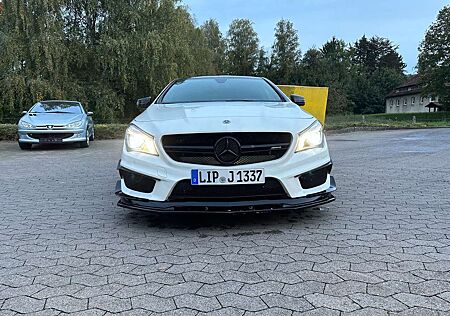 Mercedes-Benz CLA 45 AMG *PANO*AMBIENTEBELEICHTUNG*PERFORMABGAS*