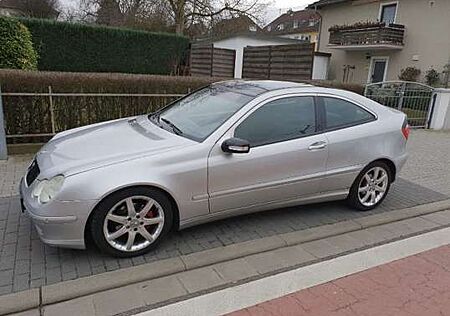 Mercedes-Benz C 200 Kompressor Sportcoupe