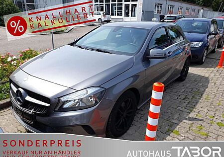 Mercedes-Benz A 180 A180 Style Navi Kamera SHZ PTS Klima Lichtaut.