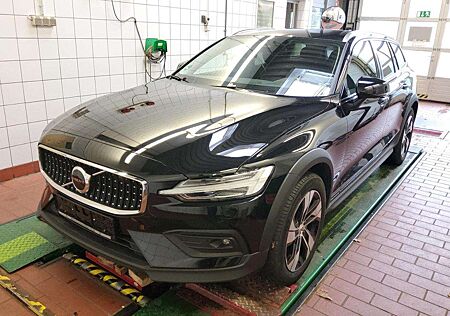 Volvo V60 CC V60 Cross Country Plus B4 AWD +WINTER PAKET+