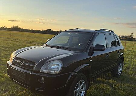 Hyundai Tucson 2.0 CRDi VGT 2WD Automatik GLS