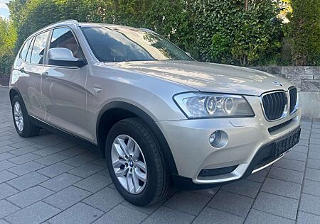 BMW X3 xDrive 20 d PANO*Leder*Bi-Xenon*Kamera*AHK