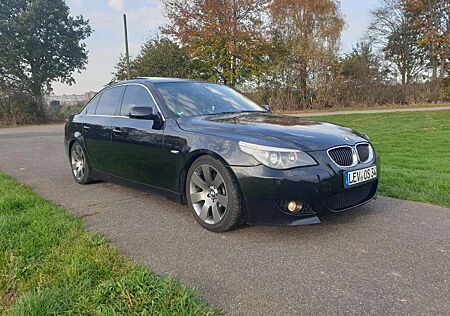 BMW 545i 545 V8 333 PS mit Gasanlage 140 Liter Tank