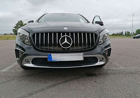 Mercedes-Benz GLA 220 GLA Diesel d 4Matic 7G-DCT Urban