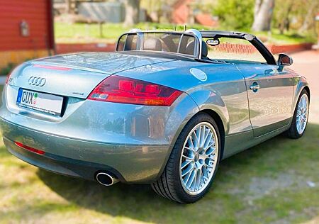Audi TT Roadster 3.2 quattro S tronic