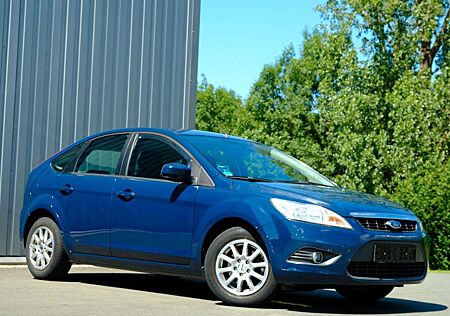 Ford Focus 1,8 Lim. Style/wenig km/1.Hand