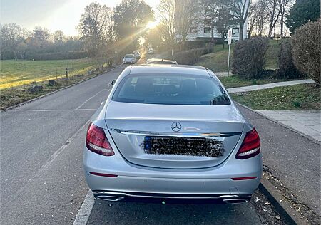 Mercedes-Benz E 220 d (213.004)