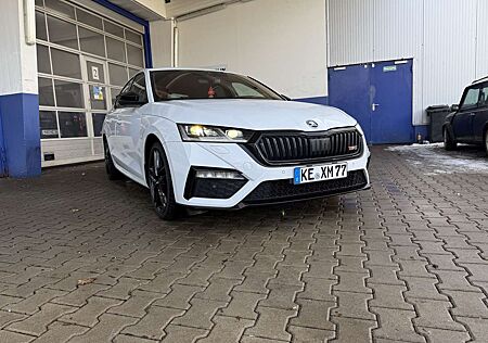 Skoda Octavia RS Plus 4x4