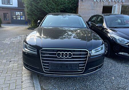Audi A8 3.0 TDI clean diesel quattro