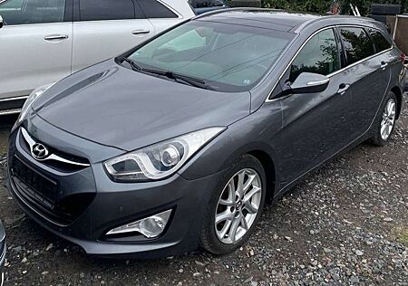 Hyundai i40 i40cw 1.7 CRDi Automatik Premium / Tüv 09/27