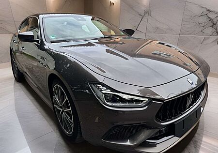 Maserati Ghibli Modena S Q4 LED/Sky/Leder/GHSD/Key/Kam/20