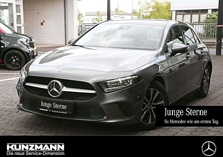 Mercedes-Benz A 180 gebraucht kaufen Mercedes-Benz A 180 d MBUX Navi+ SpurH AHK ParkAss Business
