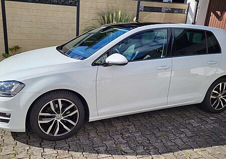 VW Golf Volkswagen 2.0 TDI BlueMotion Technology Highline