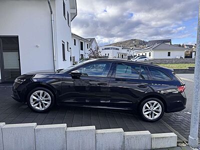 Skoda Octavia Octavia Combi 1.5 TSI ACT LED Navi ACC Keyless