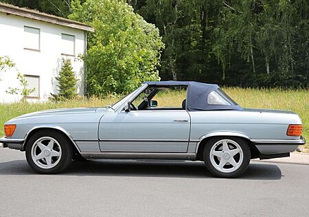 Mercedes-Benz 280 SL R107